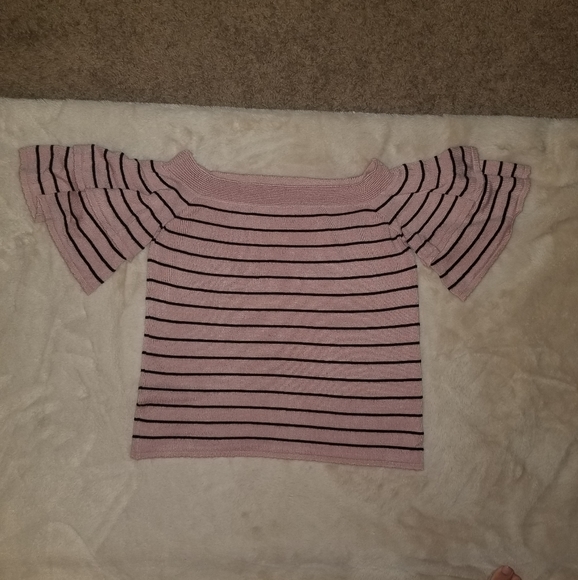 B.B.Dakota Ruffled Sleeve Knit Top - Picture 4 of 9